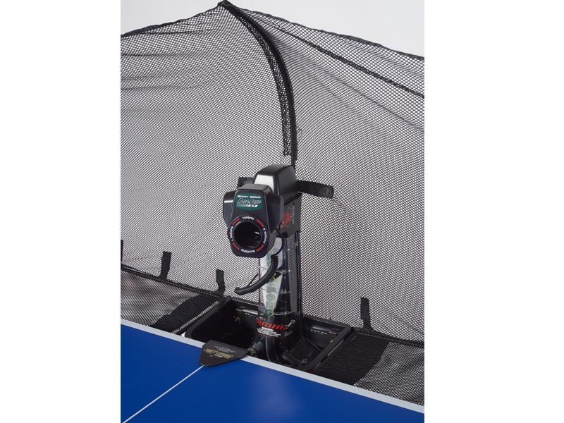 DONIC Red Versa detalle con RoboPong