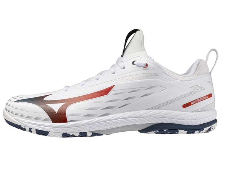 MIZUNO Wave Drive Neo4